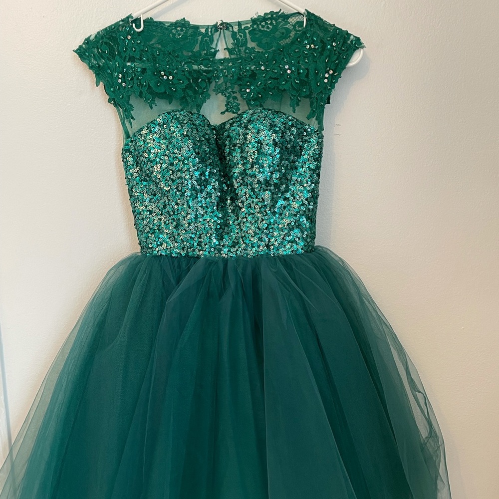 Sherri Hill Short High Neck Party Dress Emerald green